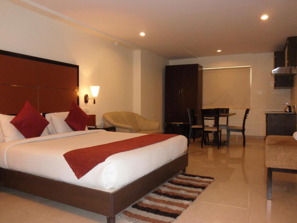 Hotel Kens Хидерабад Екстериор снимка